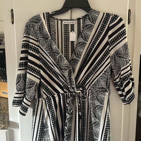 NWT Black and White Dress - Picture 6 of 7